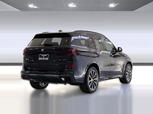 Used 2026 BMW X5 xDrive40i w/ M Sport Package image 8