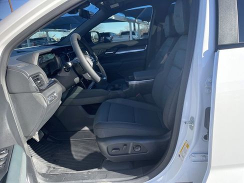 New 2026 GMC Terrain AT4 w/ Convenience Package III image 10