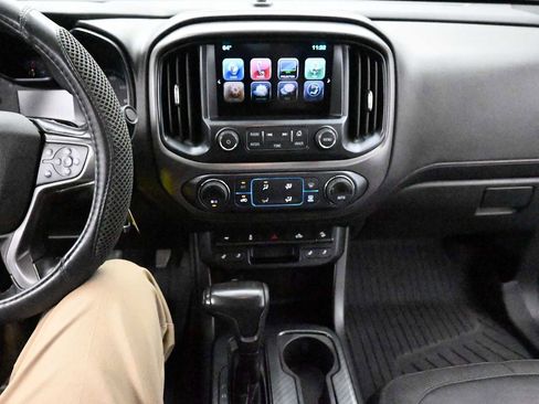 Used 2018 GMC Canyon All Terrain w/ Trailering Package AWD/4WD image 14