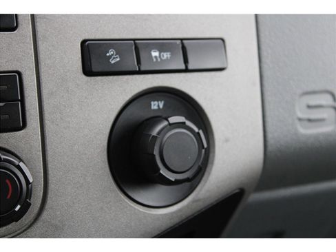 Used 2013 Ford F350 XLT w/ FX4 4X4 Off-Road Pkg image 25