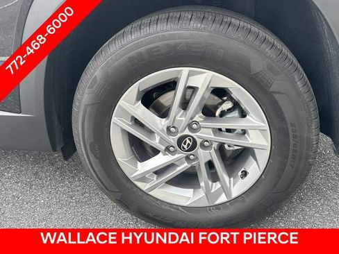 Used 2025 Hyundai Tucson SE FWD image 13
