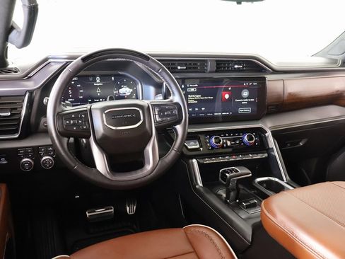 Used 2026 GMC Sierra 1500 Denali Ultimate image 2