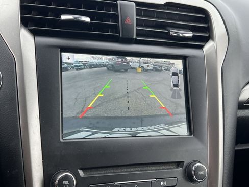 Certified 2018 Ford Fusion Energi SE FWD image 27