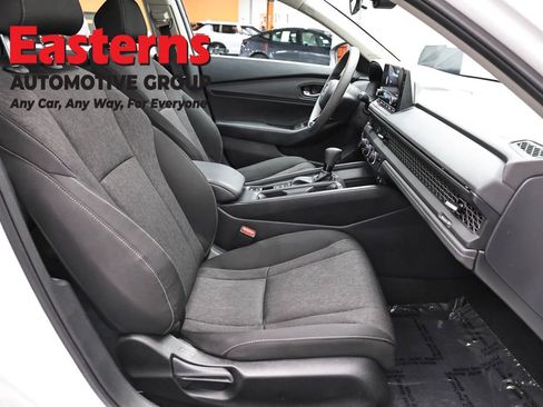 Used 2025 Honda Accord SE image 23