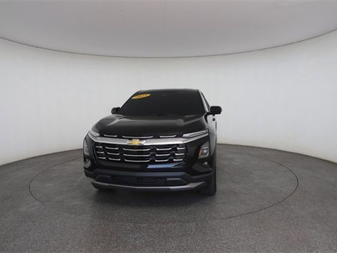 Used 2025 Chevrolet Equinox LT w/ Safety and Technology Package image 32