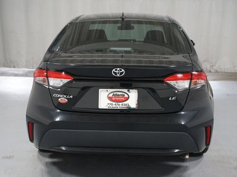 Certified 2022 Toyota Corolla LE FWD image 7