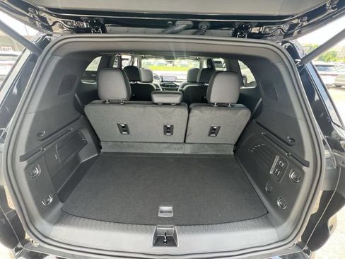 New 2026 Buick Enclave Sport Touring w/ Power Package FWD image 13