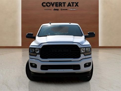 Used 2022 RAM 2500 Big Horn w/ Night Edition image 8