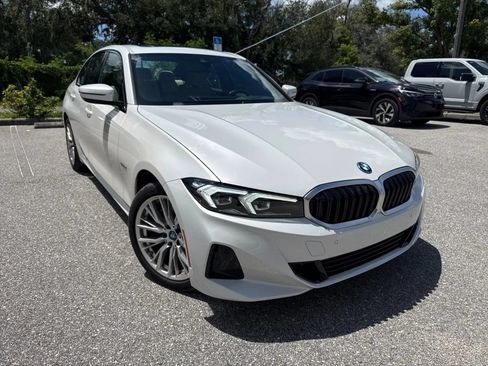 Used 2023 BMW 330e w/ Premium Package RWD image 4