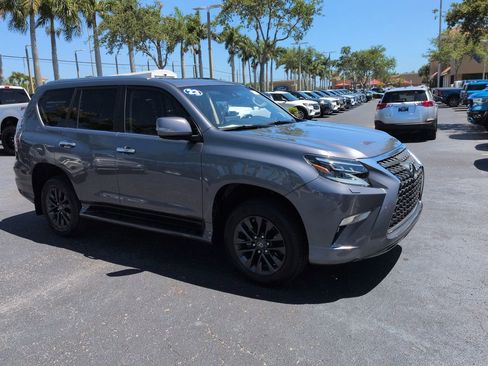 Used 2023 Lexus GX 460 Premium AWD/4WD image 2