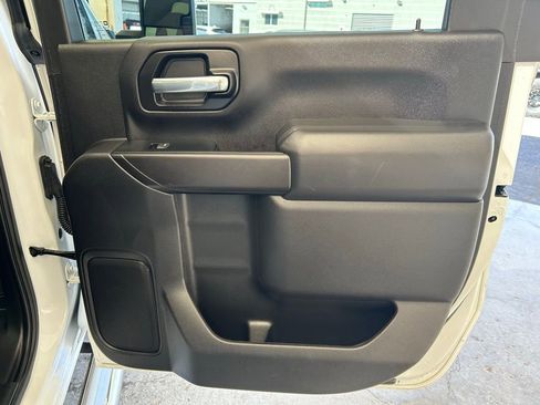 Used 2024 GMC Sierra 2500 Pro w/ Convenience Package image 19