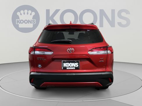 Used 2023 Toyota Corolla Cross LE AWD/4WD image 10