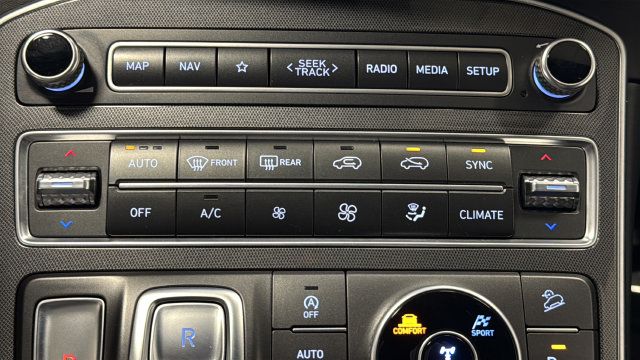 Used 2022 Hyundai Santa Fe Calligraphy AWD/4WD image 18