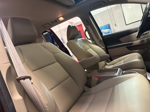 Used 2015 Honda Odyssey EX-L image 24
