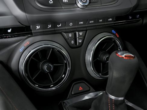 Used 2019 Chevrolet Camaro ZL1 image 37