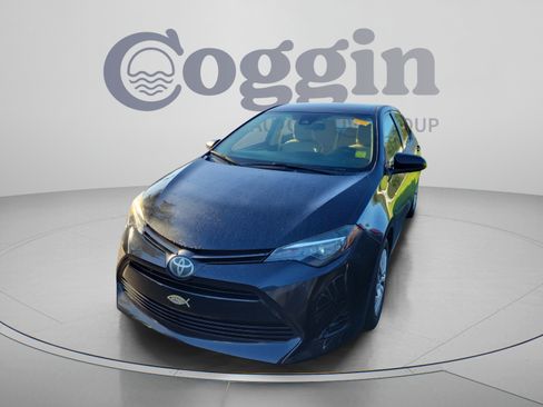 Used 2019 Toyota Corolla LE FWD image 1