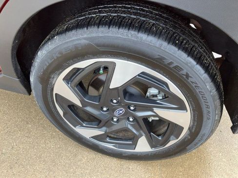 Used 2024 Subaru Crosstrek 2.5i Limited w/ Crosstrek Mirror Package image 25
