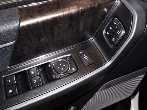 Certified 2025 Ford F350 Lariat w/ Lariat Ultimate Package image 12