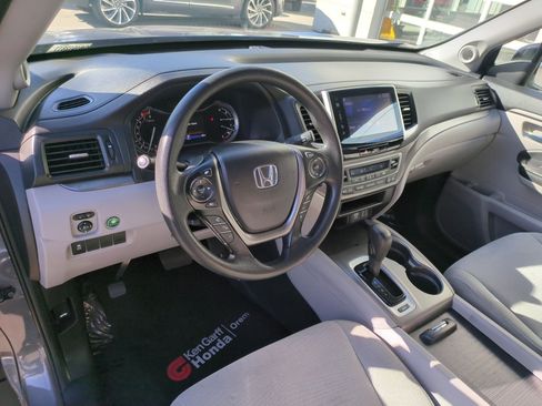 Used 2016 Honda Pilot EX image 16