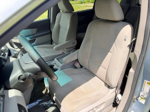 Used 2011 Honda Odyssey EX image 18