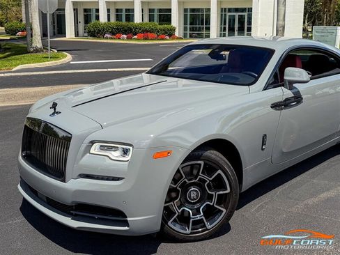 Used 2018 Rolls-Royce Wraith RWD image 9