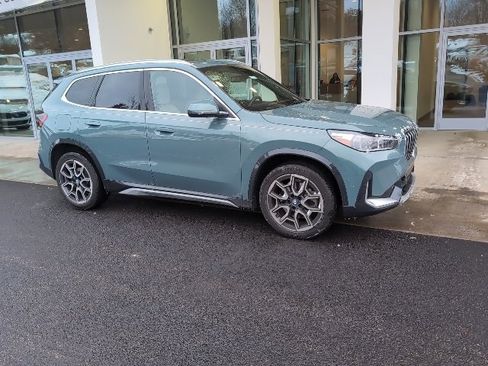 Used 2025 BMW X1 xDrive28i w/ Convenience Package image 1