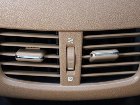 Used 2017 Lexus ES 350 w/ Navigation System Package image 39