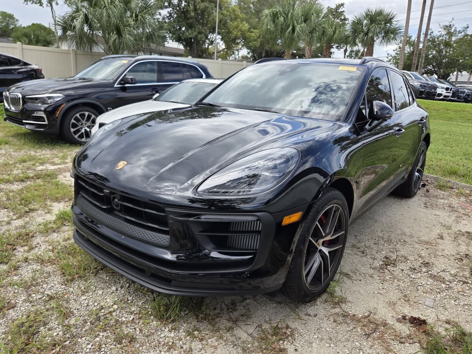Used 2025 Porsche Macan S AWD/4WD image 2