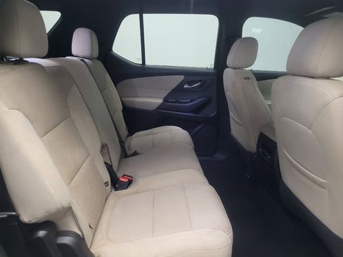 Used 2023 Chevrolet Traverse LS image 19