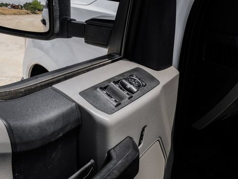 Used 2022 Ford F350 XL w/ Power Equipment Group AWD/4WD image 44