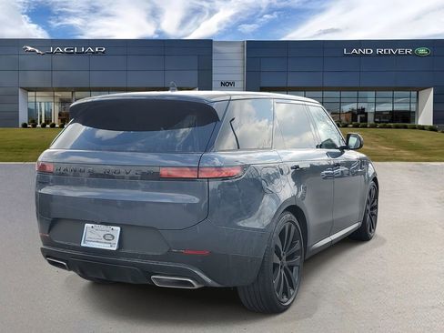 New 2026 Land Rover Range Rover Sport SE image 3