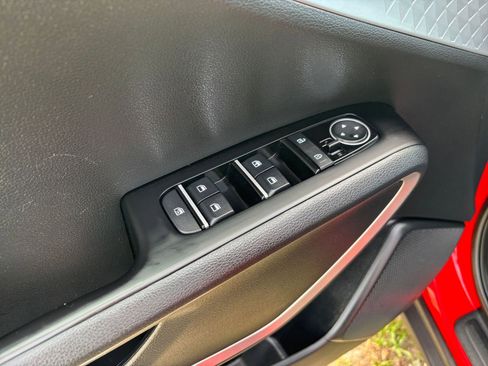 Used 2025 Kia Soul LX w/ LX Technology Package image 18