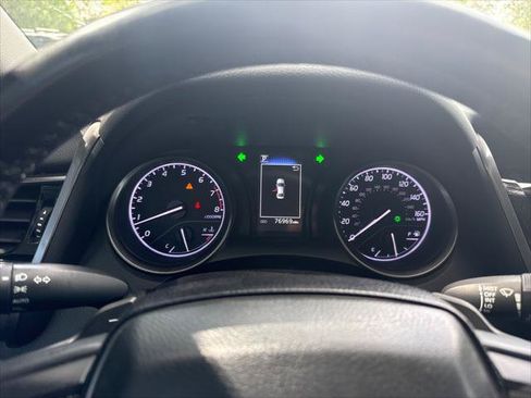 Used 2022 Toyota Camry SE FWD image 31