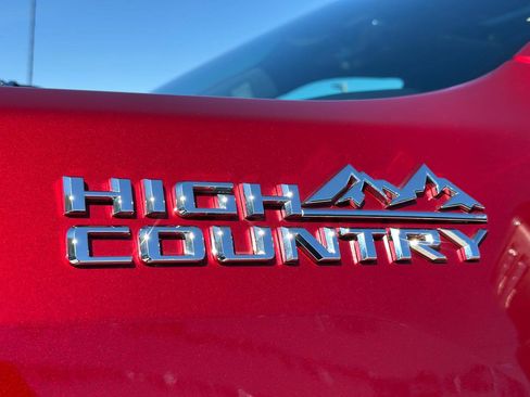 Used 2024 Chevrolet Silverado 3500 High Country w/ High Country Premium Package AWD/4WD image 9