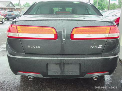 Used 2011 Lincoln MKZ w/ 102A Rapid Spec Order Code FWD image 4