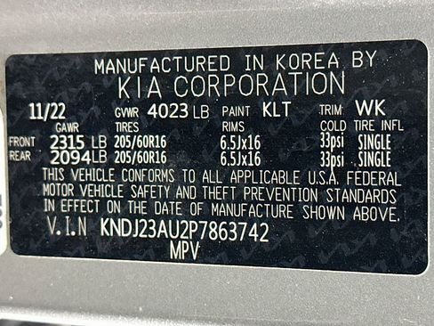 Used 2023 Kia Soul LX w/ LX Technology Package FWD image 12