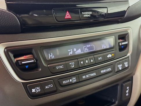 Used 2018 Honda Pilot EX-L image 17