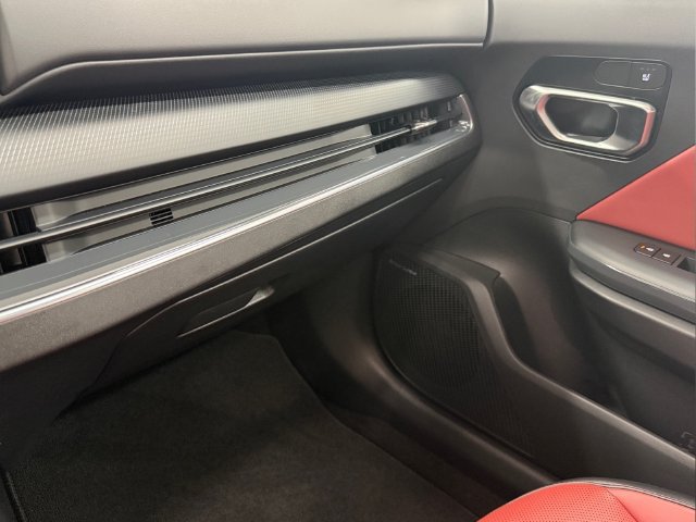 Certified 2025 Kia K4 GT-Line Turbo FWD image 26