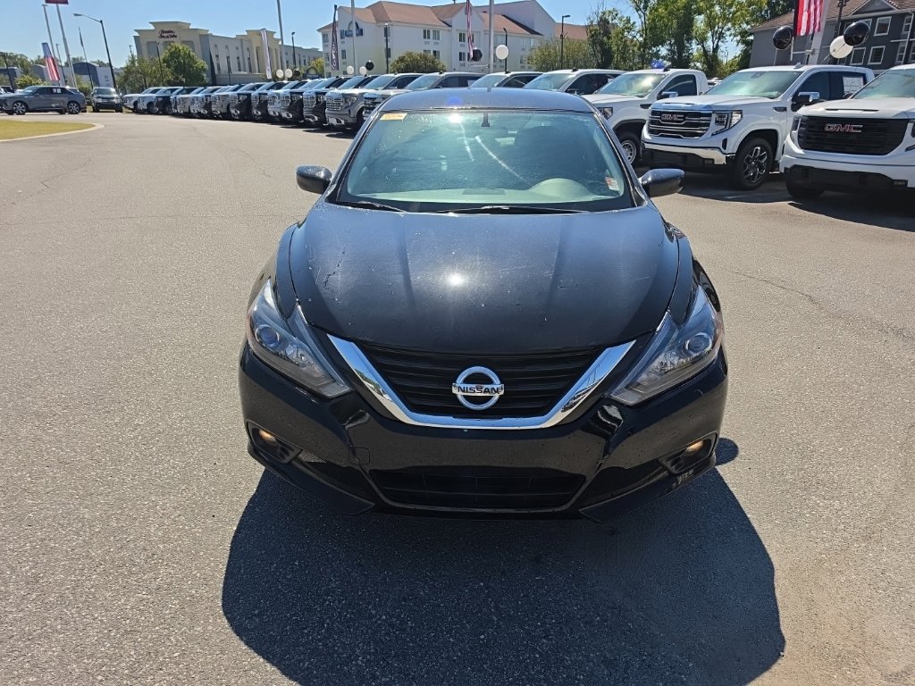 Used 2017 Nissan Altima 2.5 SR FWD image 2