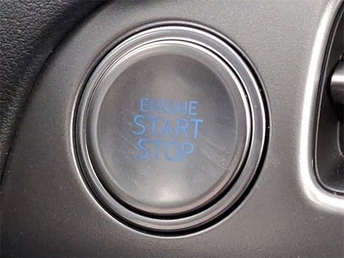 Certified 2025 Hyundai Palisade Limited image 24