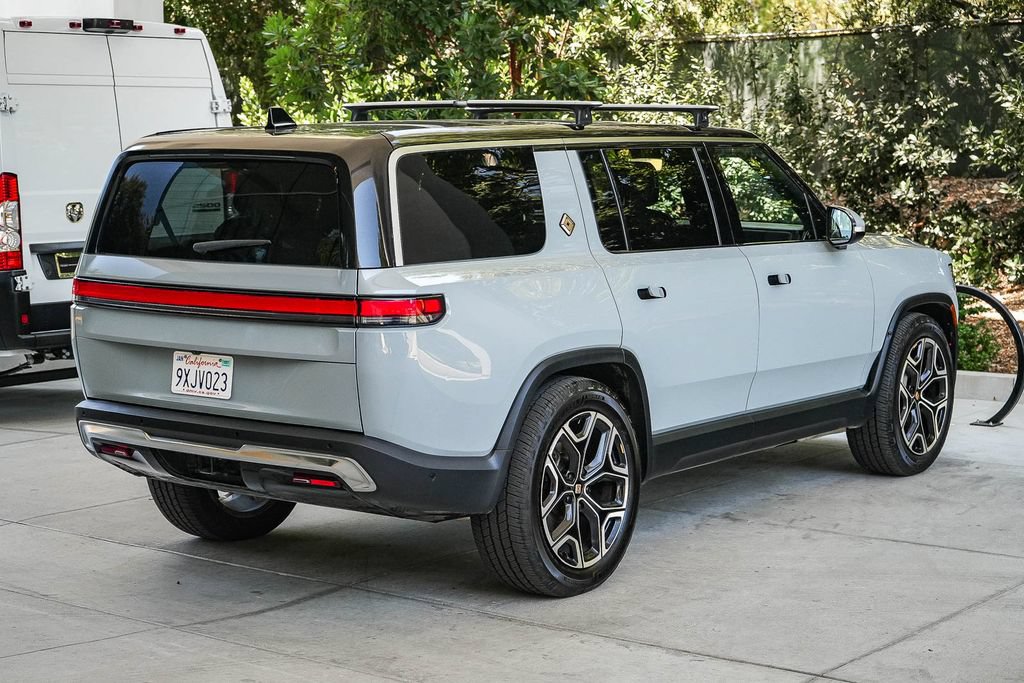 Used 2024 Rivian R1S Adventure Dual AWD/4WD image 6