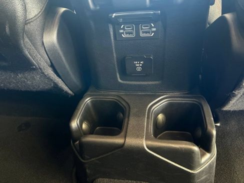 Used 2026 Jeep Wrangler Unlimited Rubicon AWD/4WD image 33