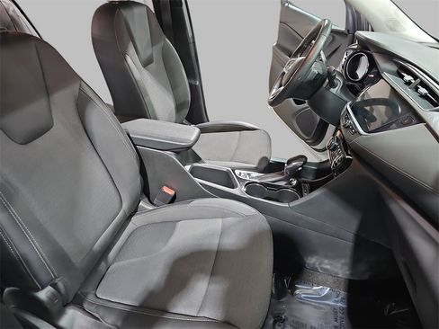 Certified 2022 Buick Encore GX Select w/ Sport Touring Package image 10