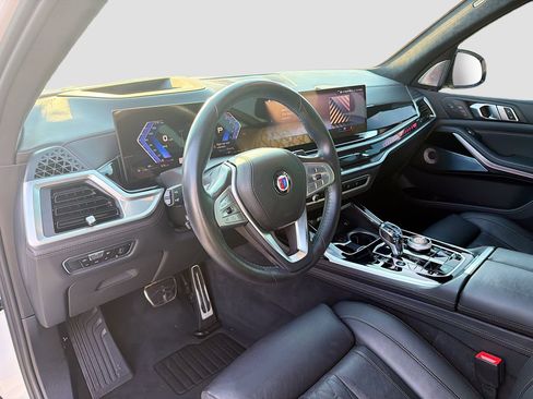 Used 2023 BMW ALPINA XB7 image 29