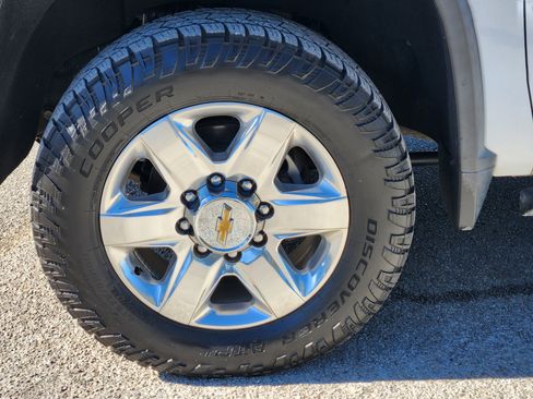 Used 2021 Chevrolet Silverado 2500 LTZ w/ LTZ Texas Edition image 12