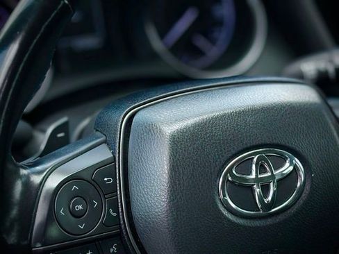 Used 2024 Toyota Camry SE FWD image 29