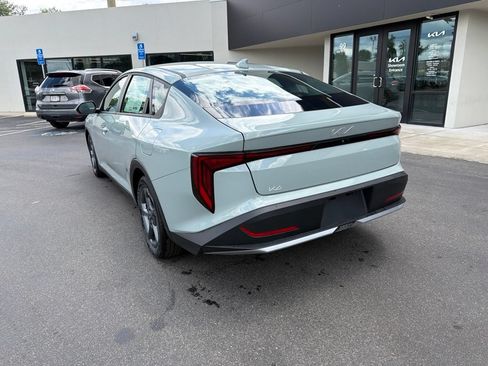 New 2026 Kia K4 FWD image 10