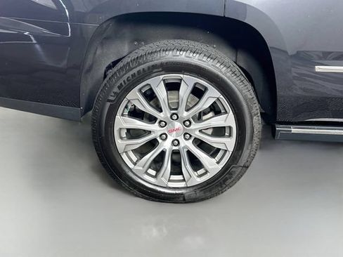 Used 2020 GMC Yukon Denali w/ Denali Ultimate Package AWD/4WD image 42