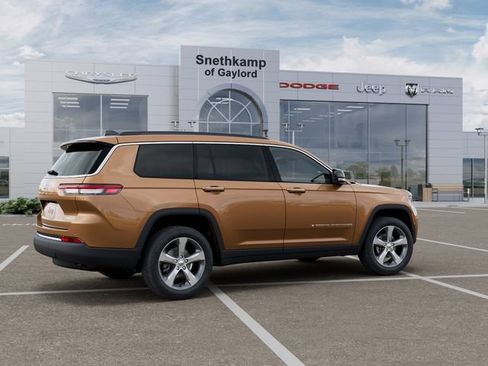 New 2026 Jeep Grand Cherokee L Limited w/ Trailer Tow Package AWD/4WD image 4