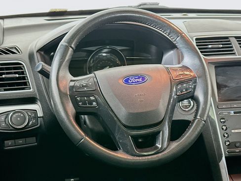Used 2017 Ford Explorer Sport w/ Equipment Group 401A AWD/4WD image 18